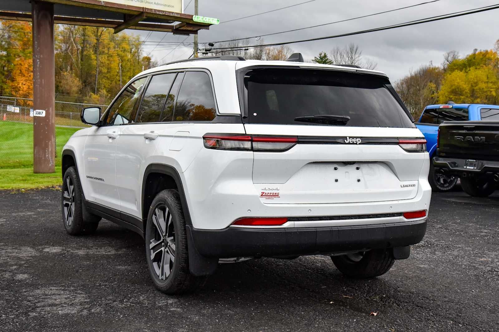 2027 Jeep Grand Cherokee Limited