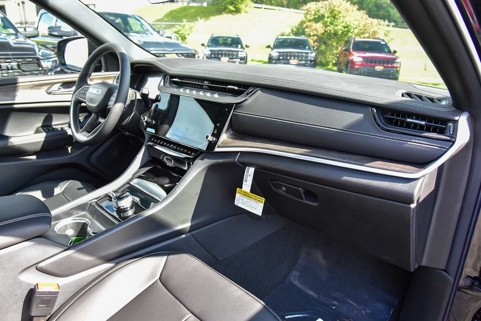 2027 Jeep Grand Cherokee Limited
