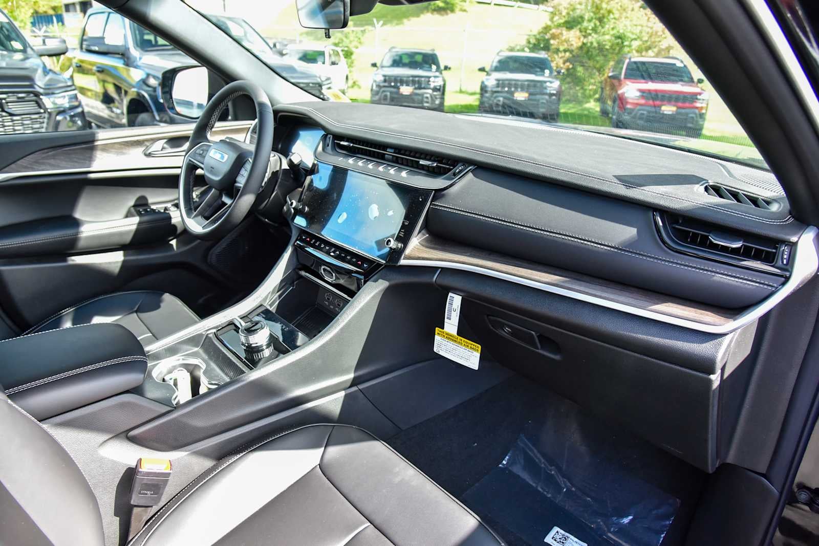 2027 Jeep Grand Cherokee Limited