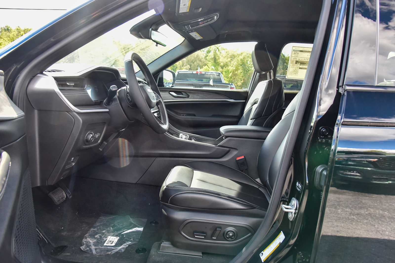 2027 Jeep Grand Cherokee Limited