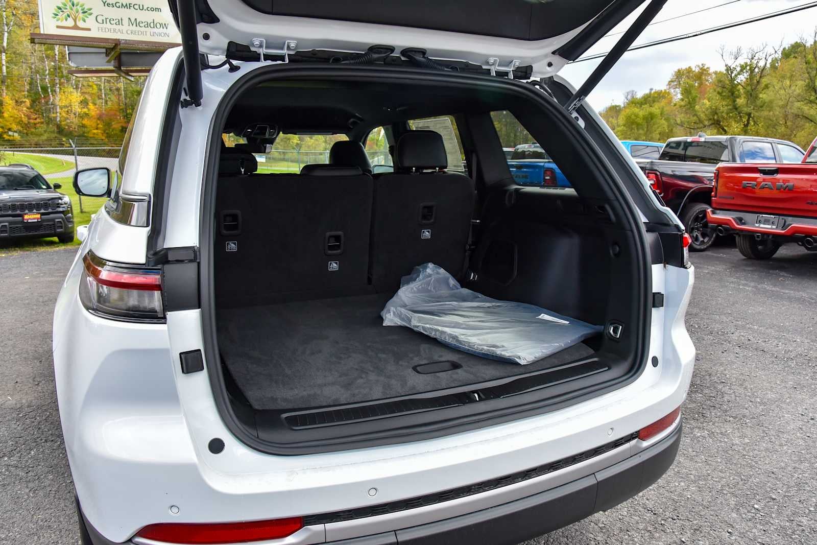2027 Jeep Grand Cherokee Limited
