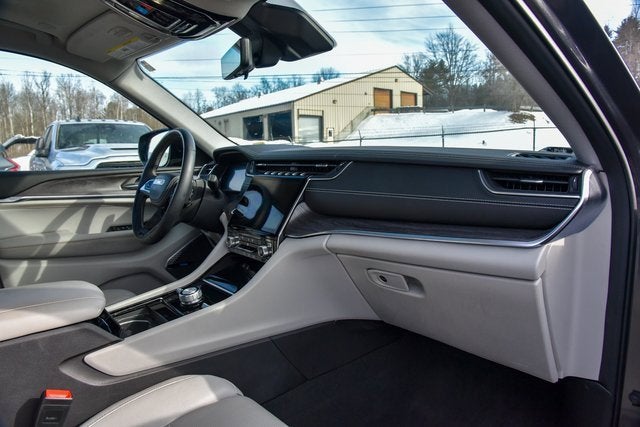 2022 Jeep Grand Cherokee Overland