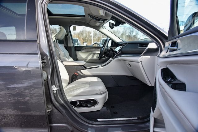 2022 Jeep Grand Cherokee Overland