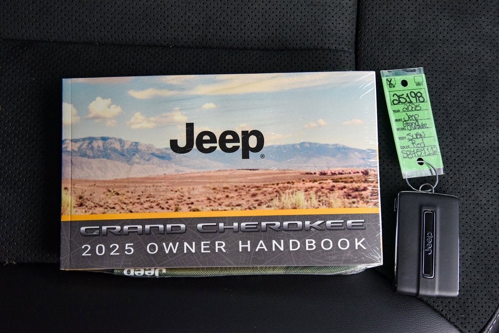 2025 Jeep Grand Cherokee L Altitude