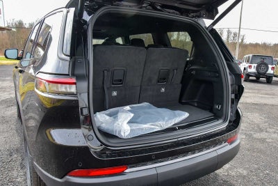 2026 Jeep Grand Cherokee L Laredo Altitude