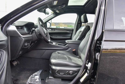 2026 Jeep Grand Cherokee L Laredo Altitude