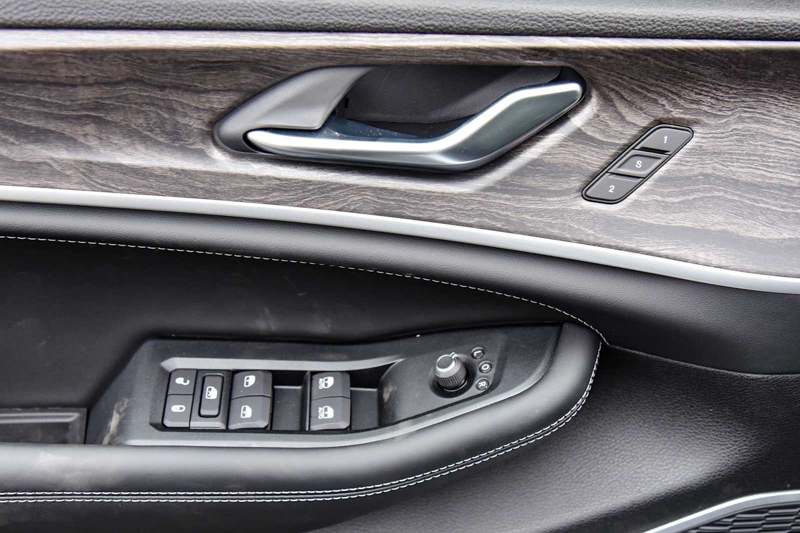 2026 Jeep Grand Cherokee L Limited Reserve