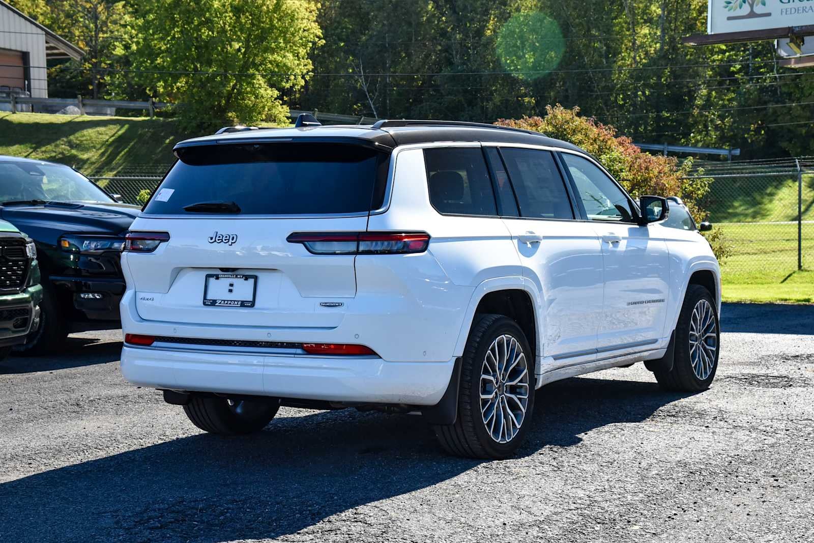 2027 Jeep Grand Cherokee L Summit