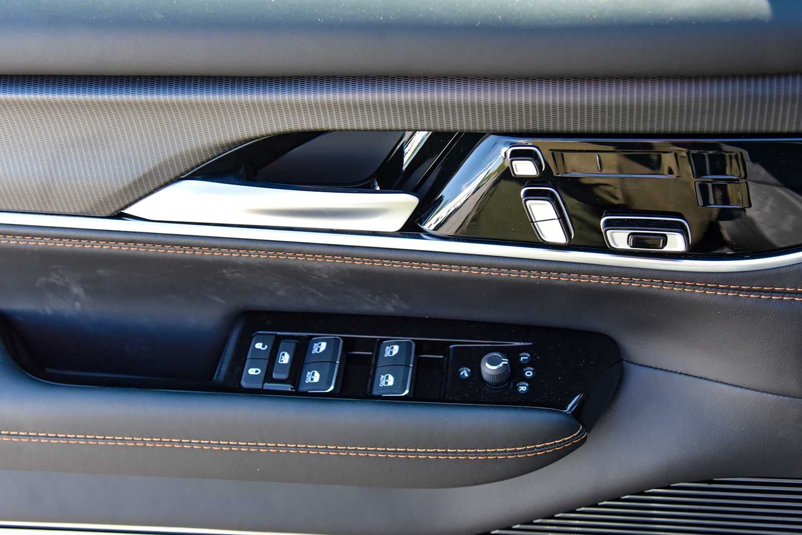 2026 Jeep Grand Wagoneer L Summit Reserve
