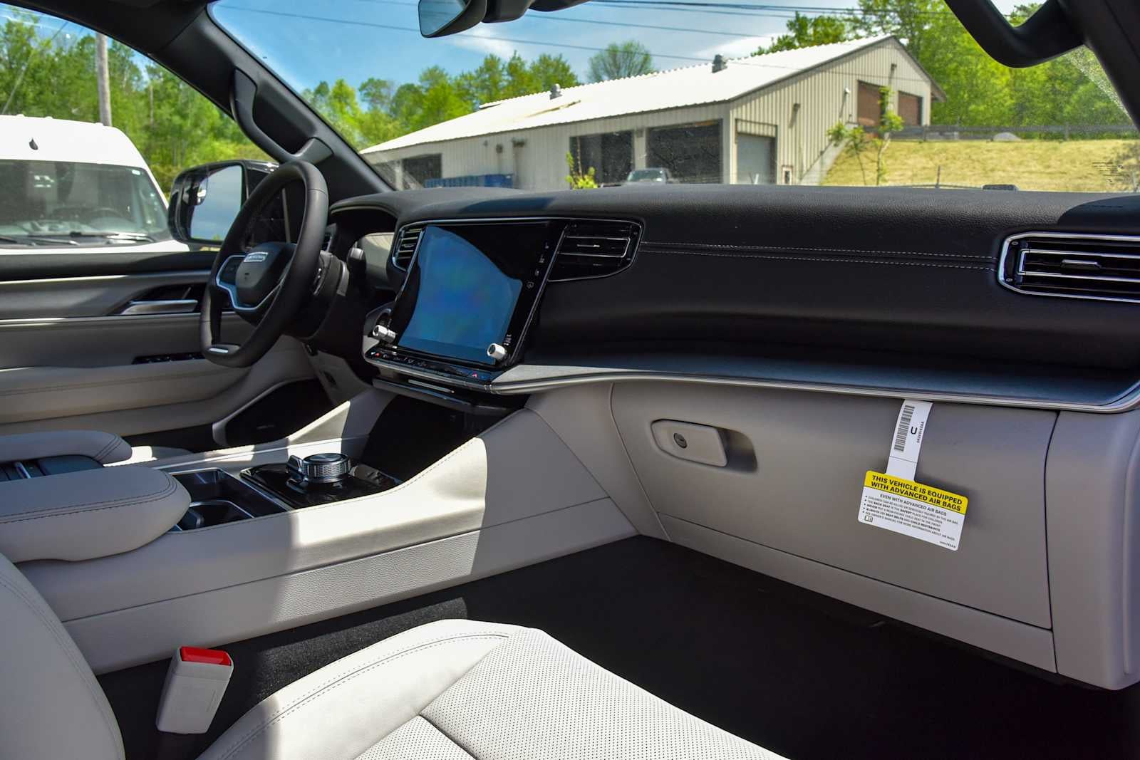 2026 Jeep Grand Wagoneer Base