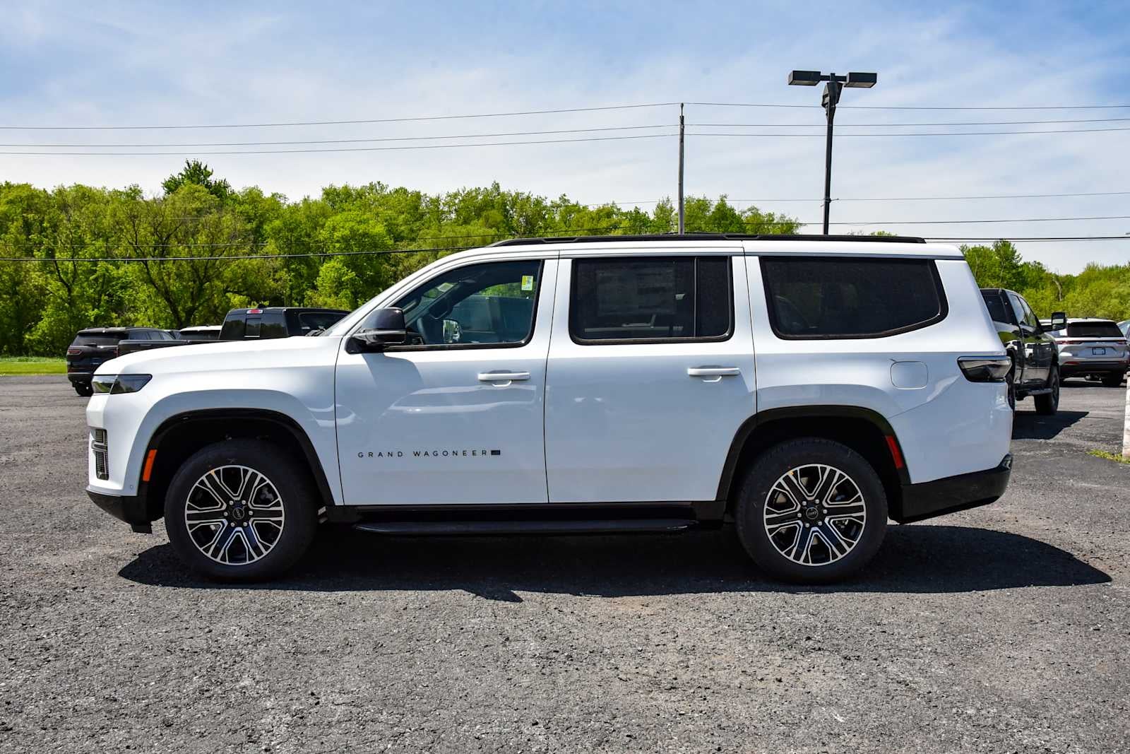 2026 Jeep Grand Wagoneer Base