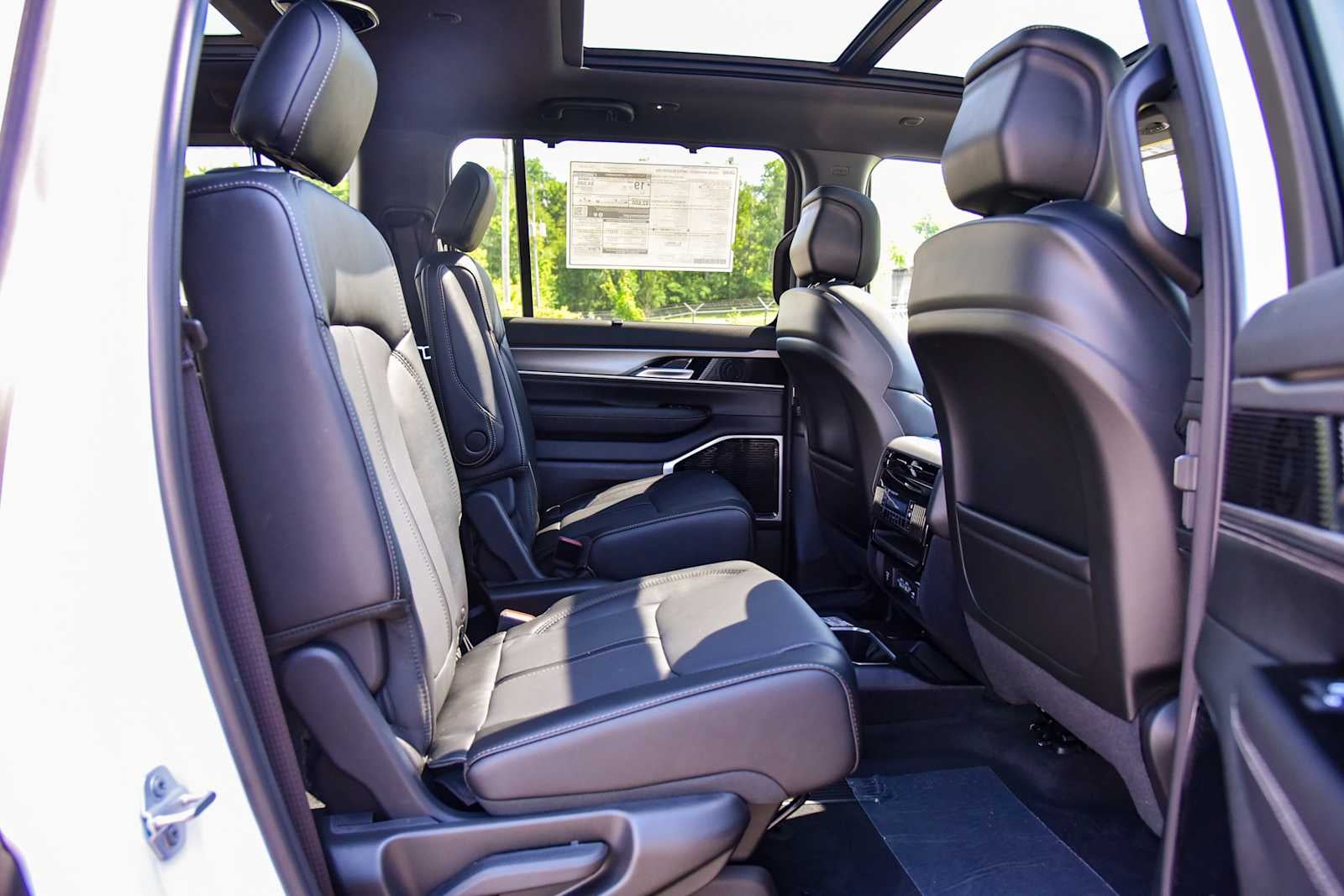 2026 Jeep Grand Wagoneer Limited Reserve