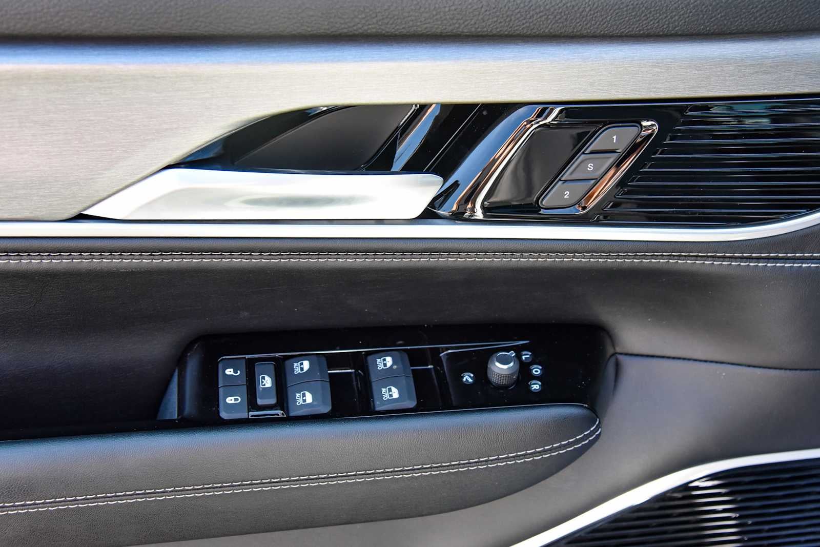 2026 Jeep Grand Wagoneer Limited Reserve