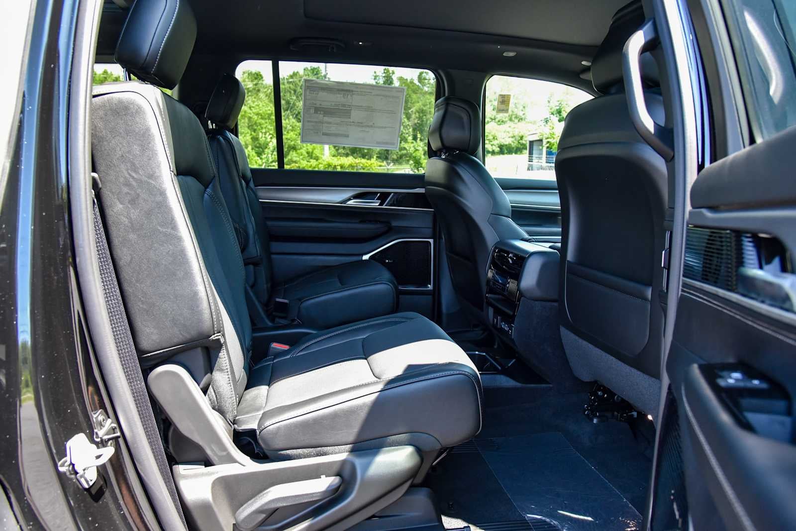 2026 Jeep Grand Wagoneer Limited Altitude