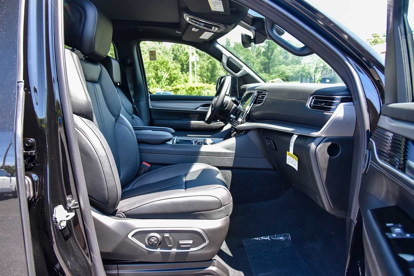 2026 Jeep Grand Wagoneer Limited Altitude