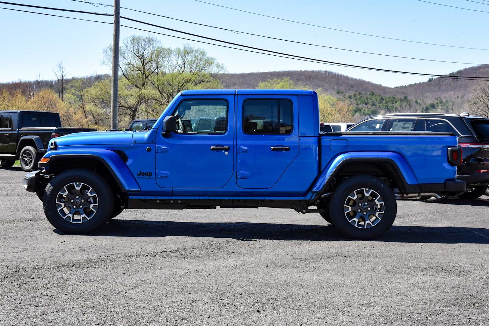 2026 Jeep Gladiator Sahara