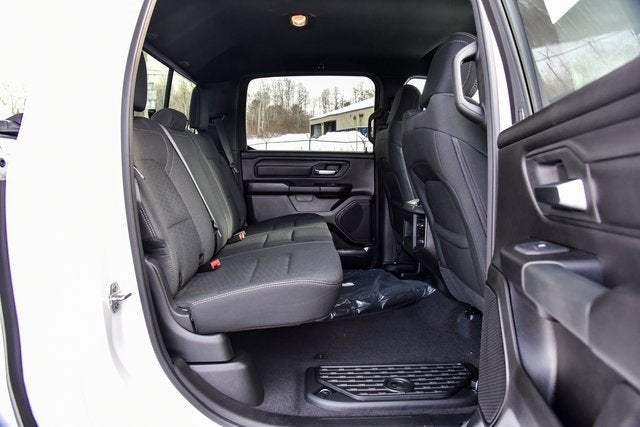 2026 RAM 1500 Express Crew Cab