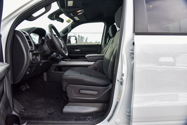 2026 RAM 1500 Express Crew Cab