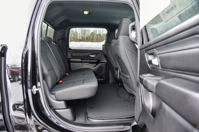 2026 RAM 1500 Express Crew Cab