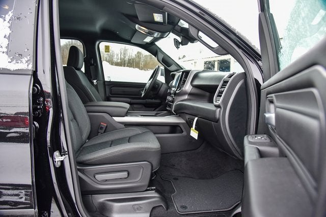 2026 RAM 1500 Express Crew Cab