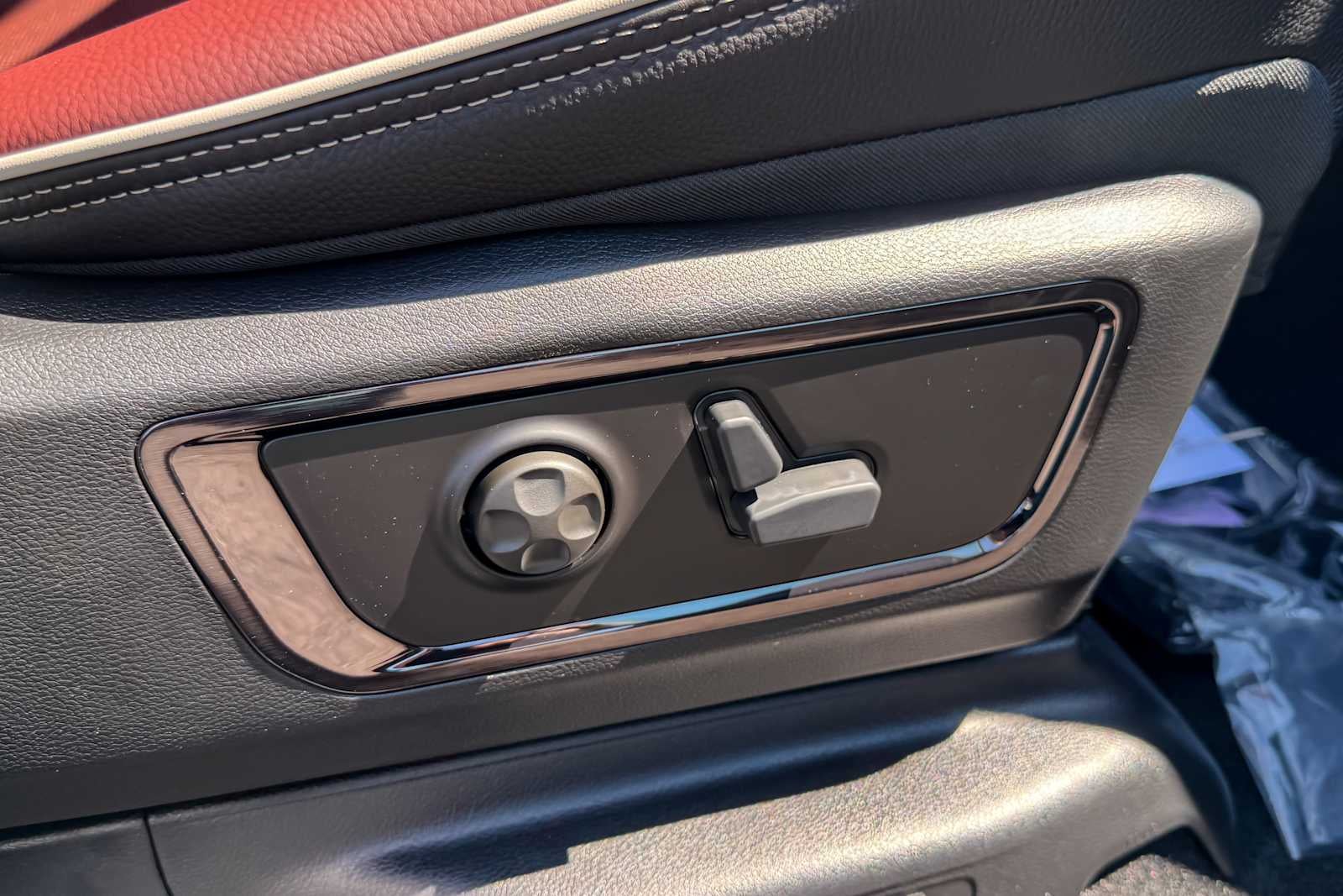 2027 RAM 1500 Limited