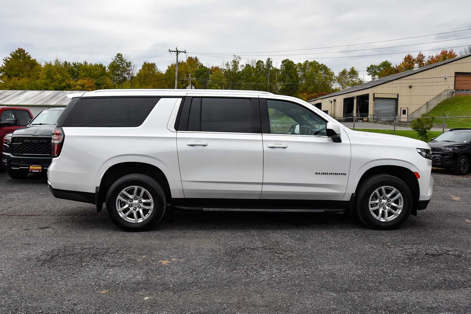 2023 Chevrolet Suburban LT