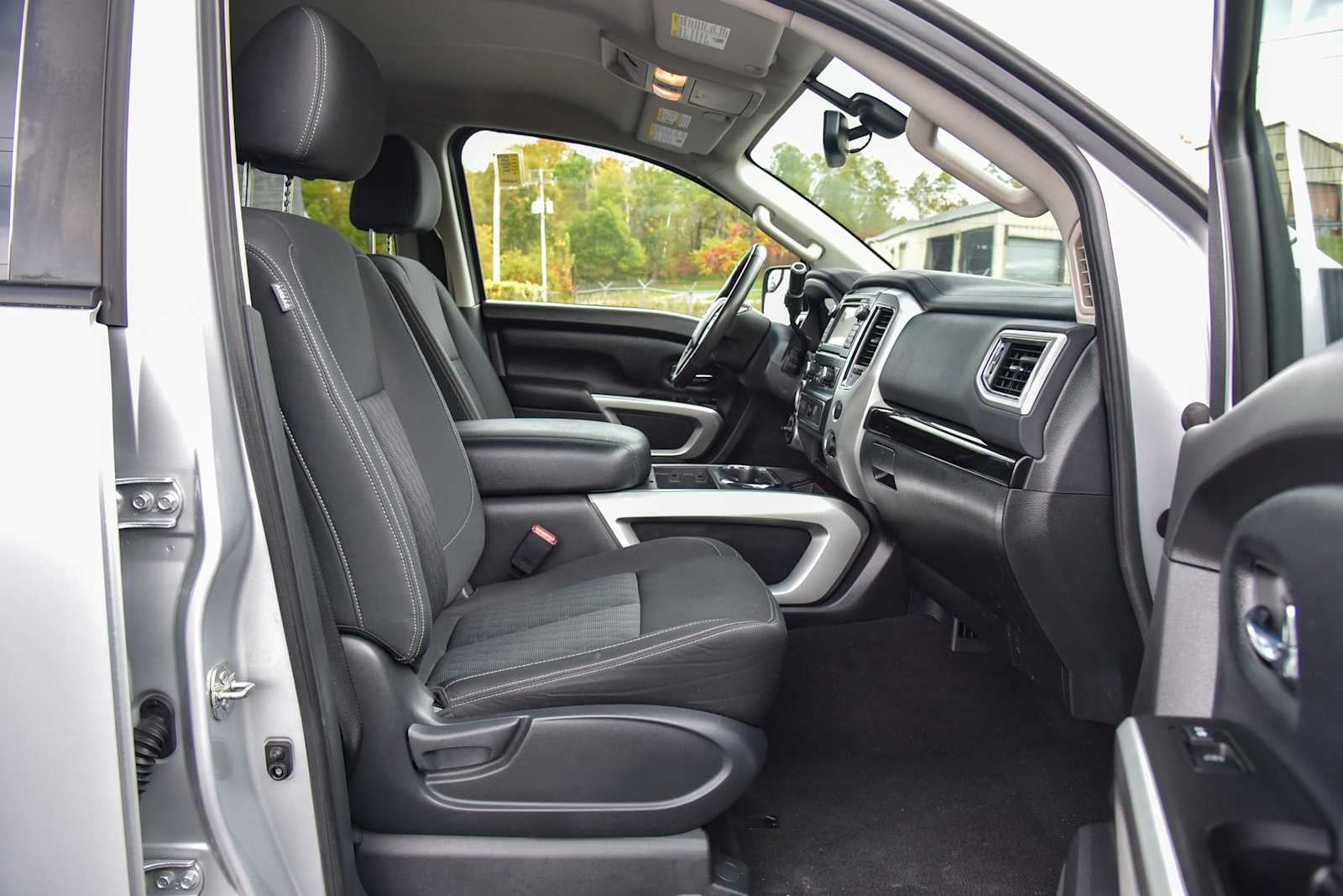2018 Nissan Titan SV