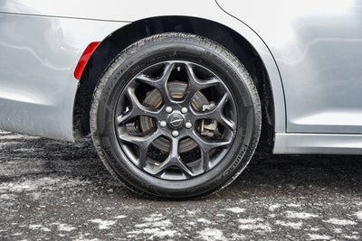 2023 Chrysler 300 Touring L