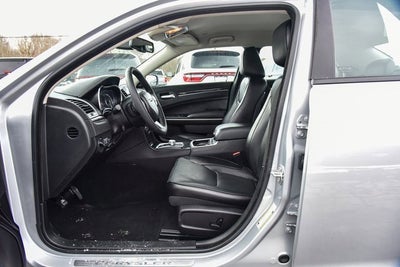 2023 Chrysler 300 Touring L