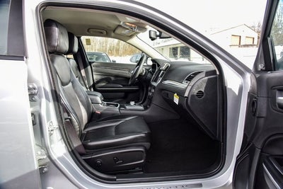 2023 Chrysler 300 Touring L