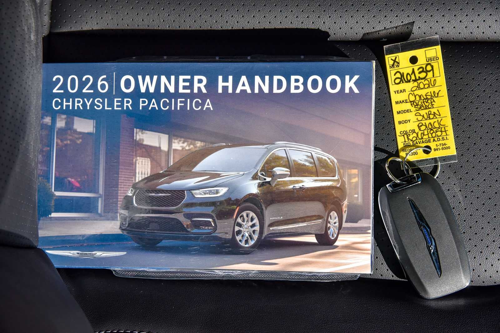 2026 Chrysler Pacifica Select