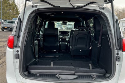 2026 Chrysler Voyager LX