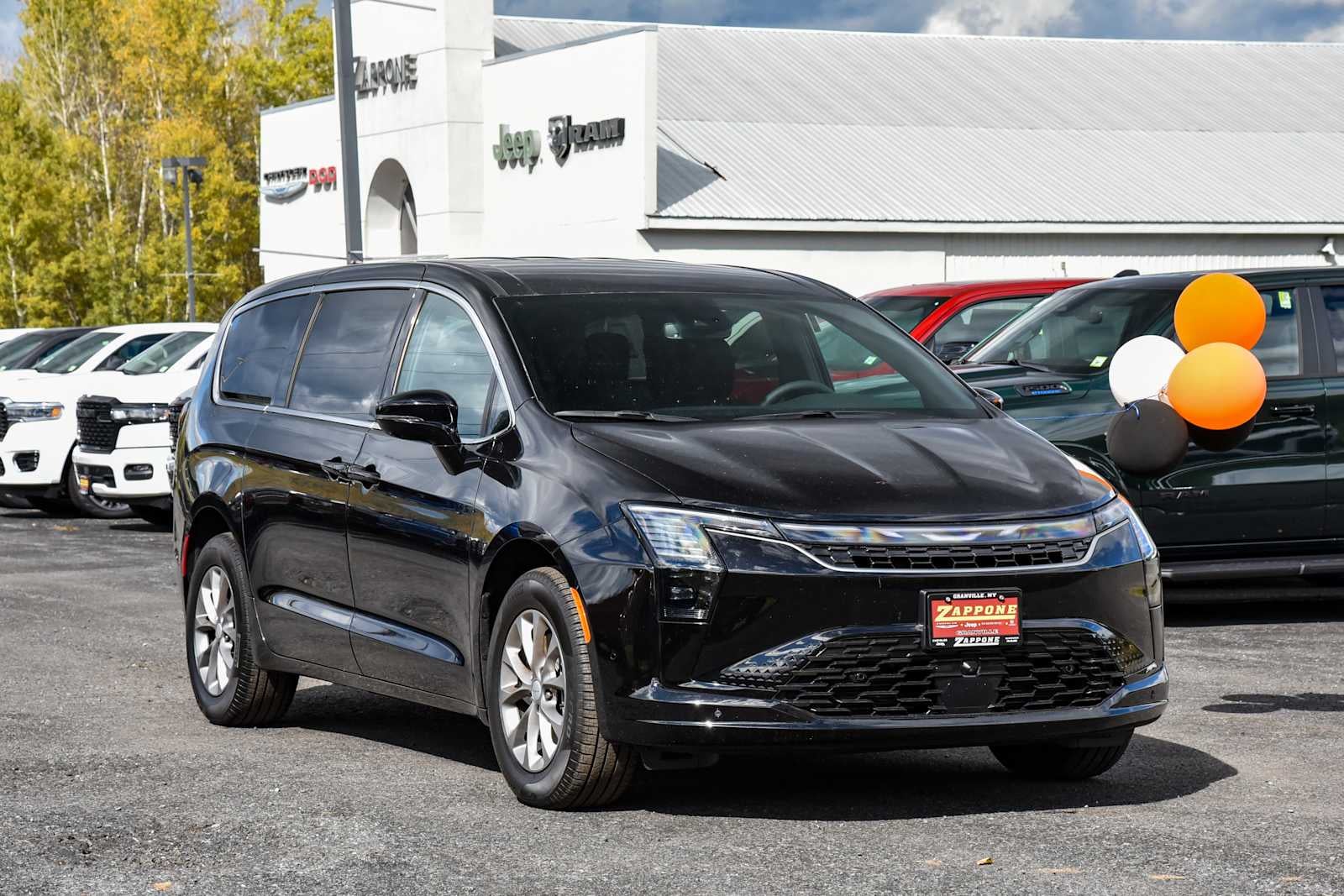 2027 Chrysler Pacifica Select