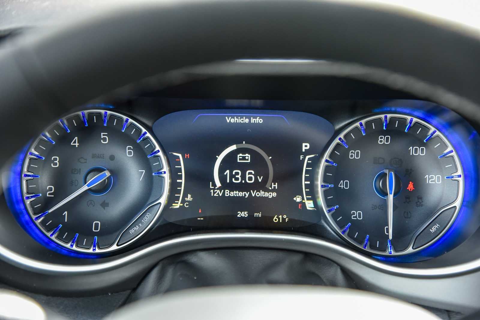 2027 Chrysler Pacifica Select
