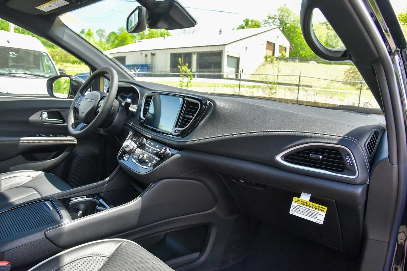 2027 Chrysler Pacifica Limited