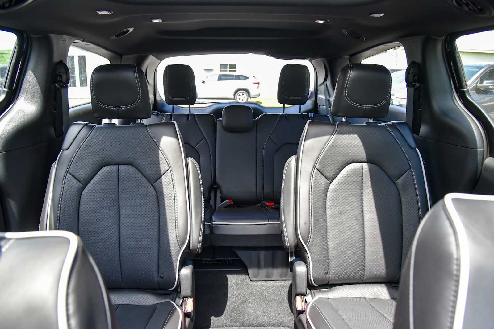2027 Chrysler Pacifica Limited