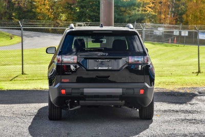 2026 Jeep Cherokee Base