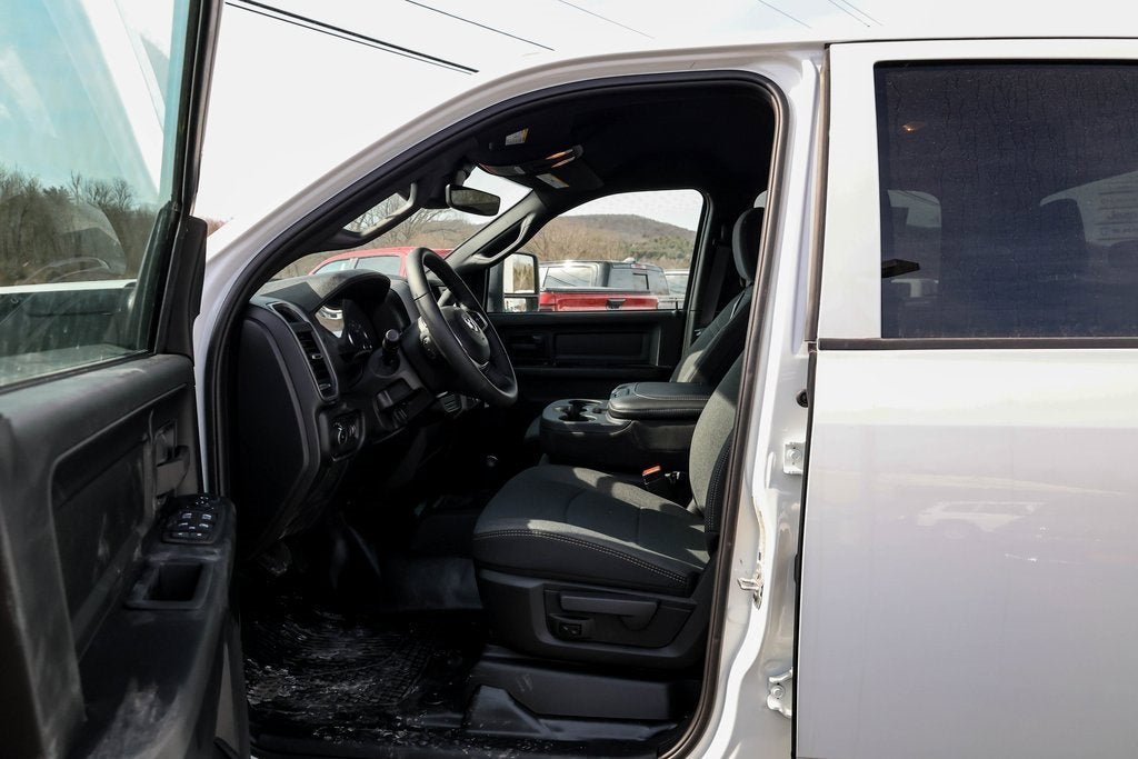 2024 RAM 3500 Chassis Cab Tradesman