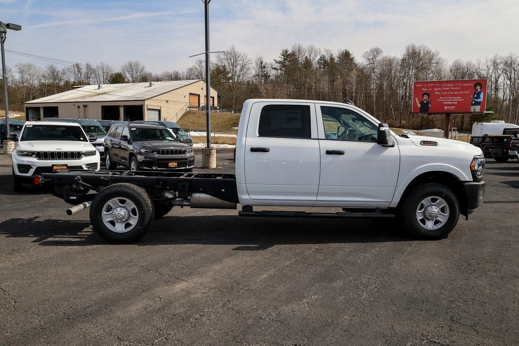 2024 RAM 3500 Chassis Cab Tradesman