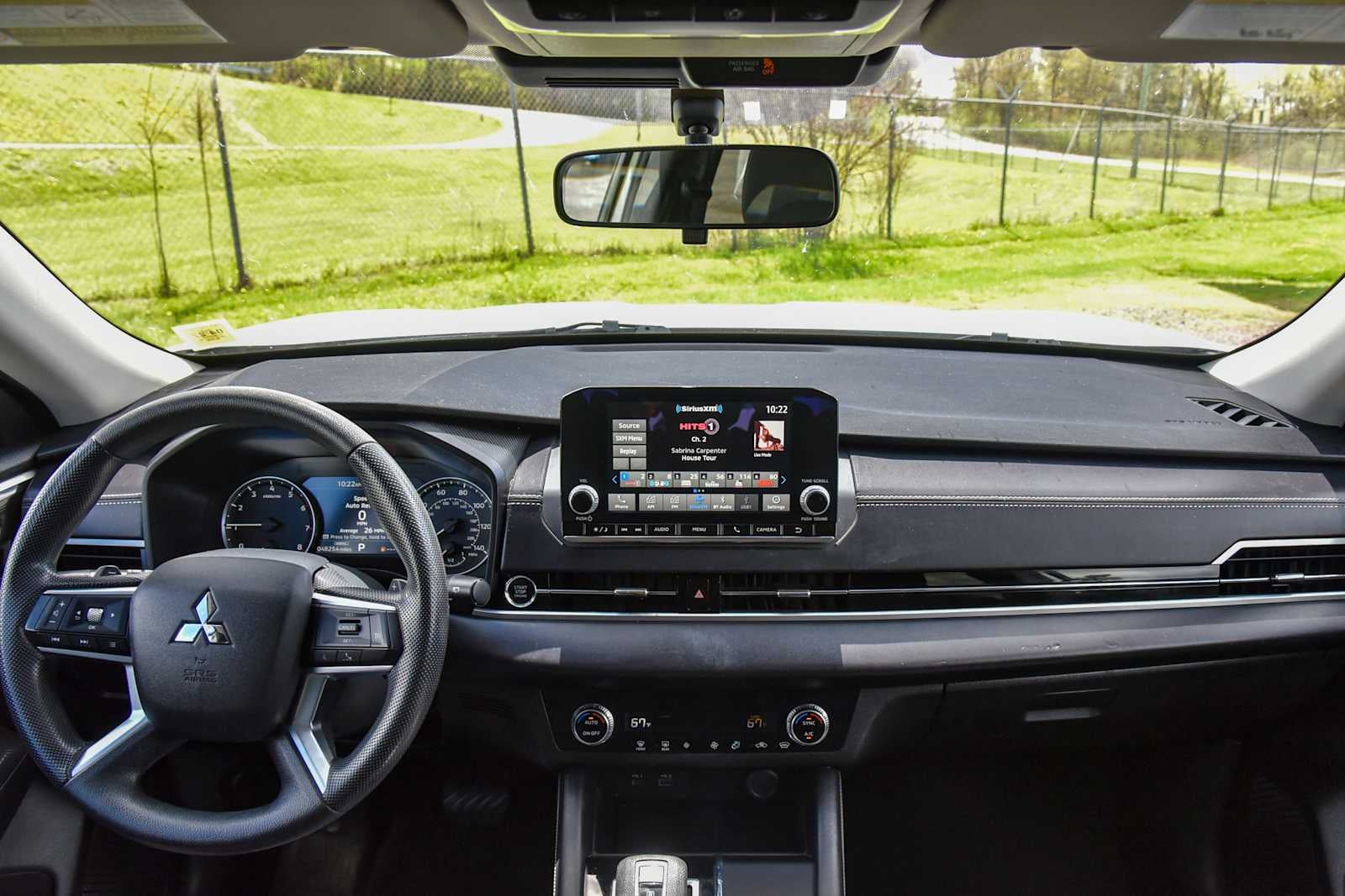 2024 Mitsubishi Outlander ES